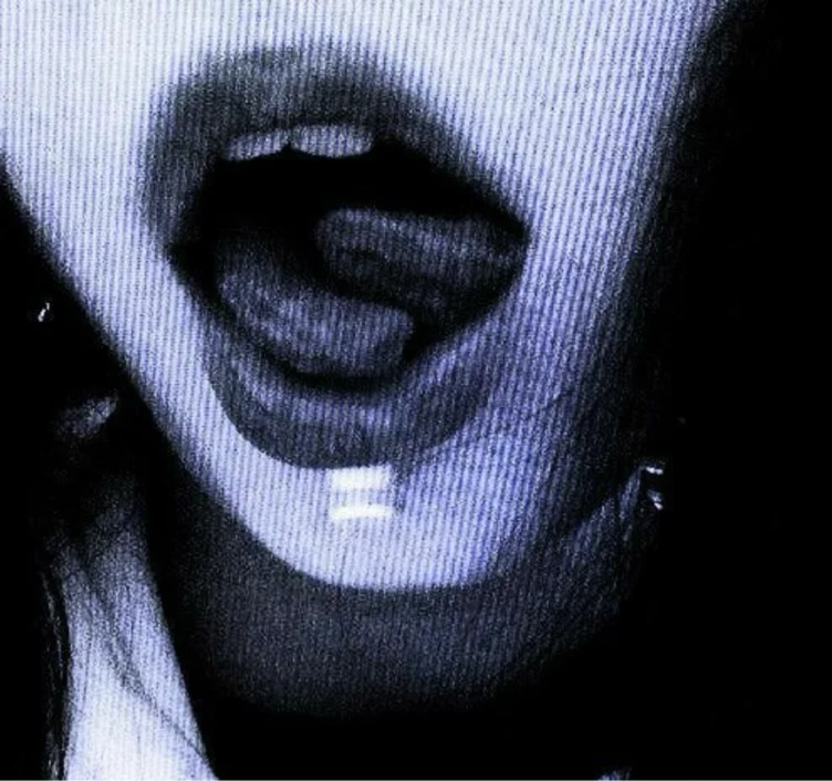 Tongue split