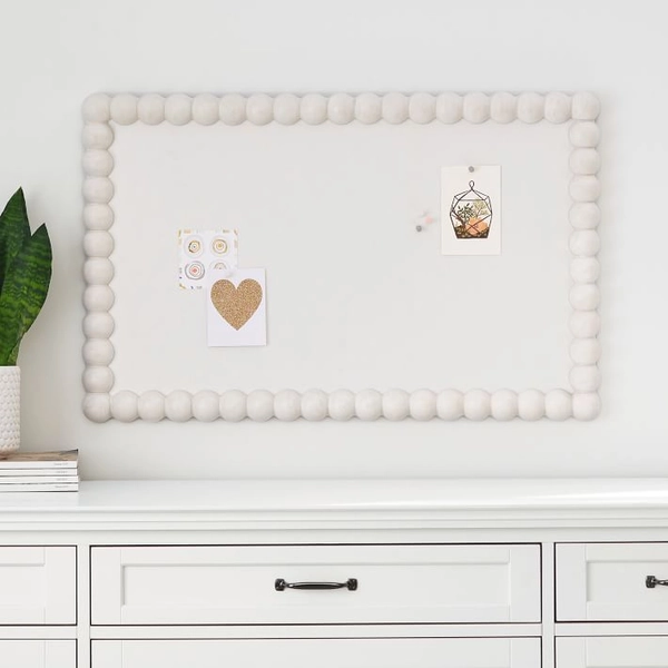 Naturalist Ball Pinboard (35"x22")