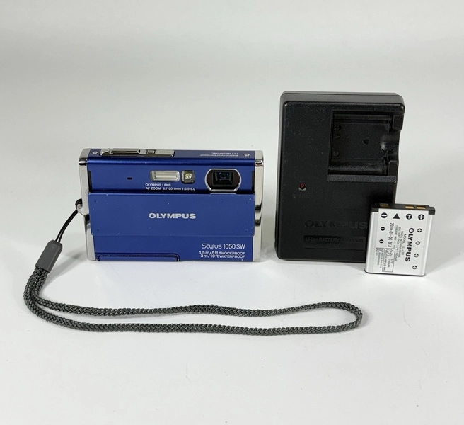 Olympus Stylus 1050 SW Blue Waterproof 10.1MP Digital Camera with Charger
