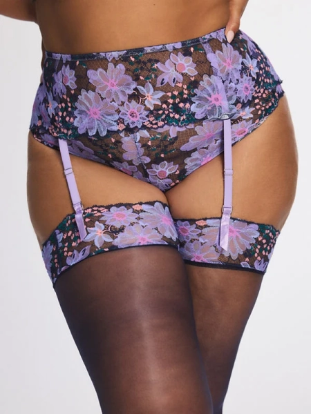 Fleur Fantasy Lace Garter Belt