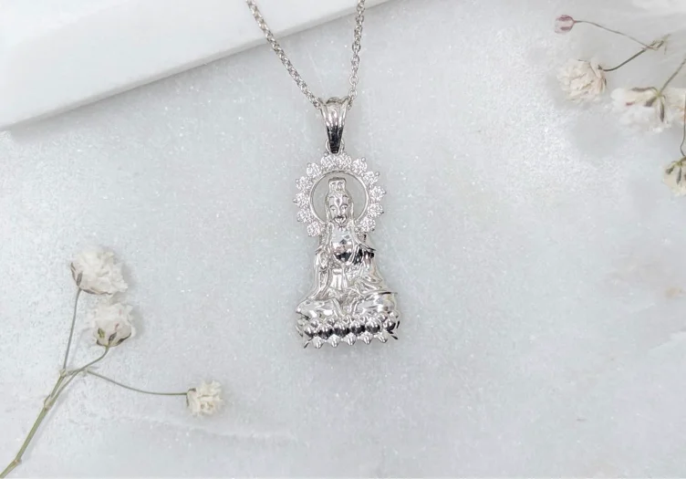 Silver Buddha necklace 