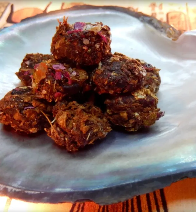 Egyptian Kyphi or Bahkoor