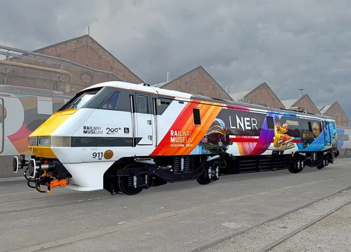 LNER Class 91 No.91150 'National Railway Museum 50 Years' - DCC Ready