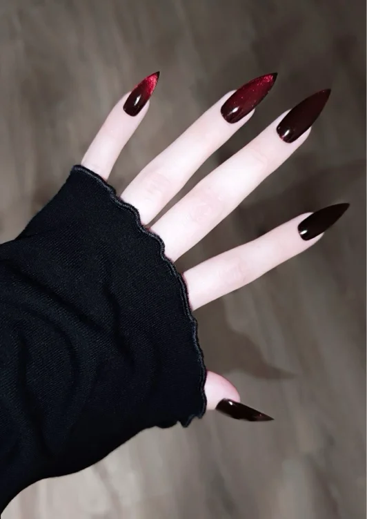 Nouvelles griffes (manucure)