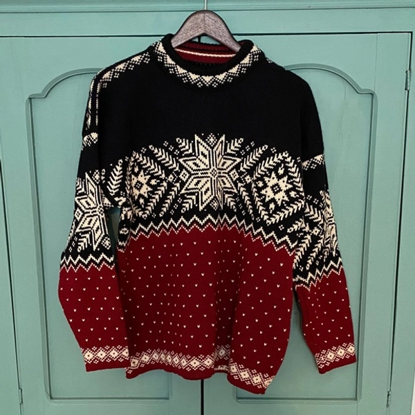 Dale of Norway Navy and Red Snowflake Crewneck Sweater