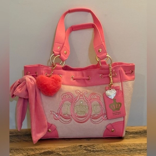 Juicy Couture Y2K Vintage Pink Diamond Daydreamer Handbag