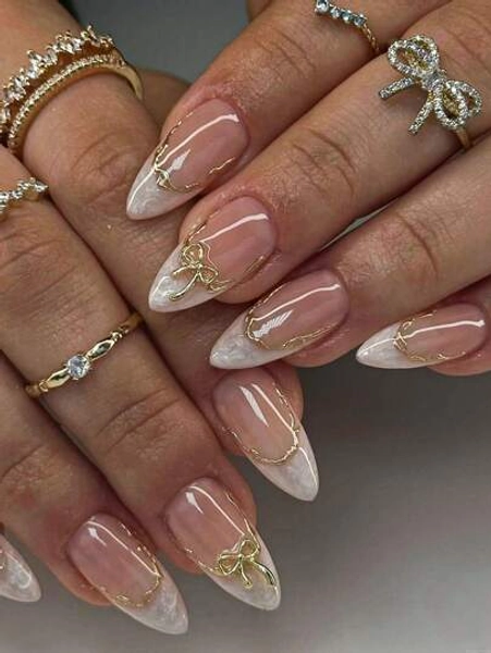 10pcs Handmade French Short Nail Stickers. This Manicure Set Includes 5 Colors: White, Pink, Gold, Blue, And Yellow, With A Charming And Adorable Design. Each Nail Sticker Is Decorated With Hand-Painted Vine Patterns That Wind Along The Metallic French Edge, And Are Embellished With Gold And Diamond Bow Accents. Nails