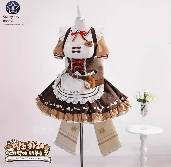 Chisa maid outfit