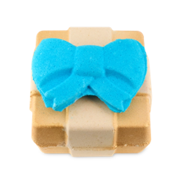 Golden Wonder bath bomb