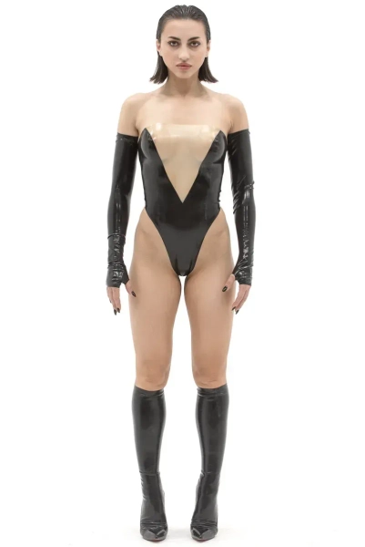 Латексне боді на блискавці з V-подібним вирізом