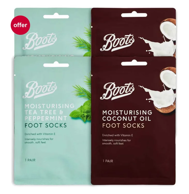 Boots CARE Foot Mask Bundle 4 X Moisturising Foot Socks