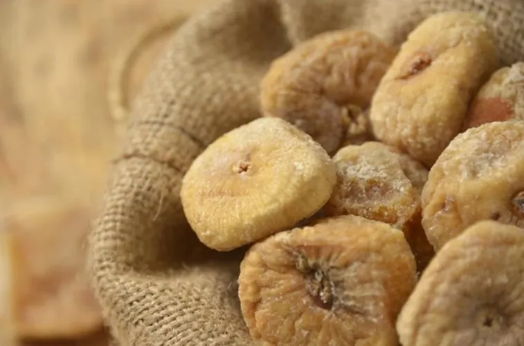  Dried figs