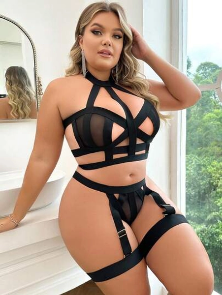 Plus Size Women's Strappy Harness Hollow Out 4-Piece