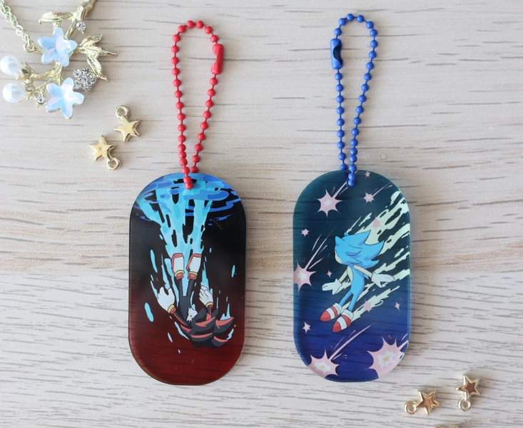 Sonic and Shadow the Hedgehog semi-transparent Charms/Keychains (Super Sonic/Shadow designs on back)