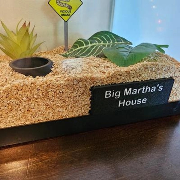 MEDIUM Hoggy Hide. Burrow Hide. Snake Hide for Western Hognose, Colubrids and other small snakes.