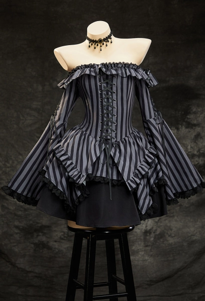 【costume】条纹复古哥特