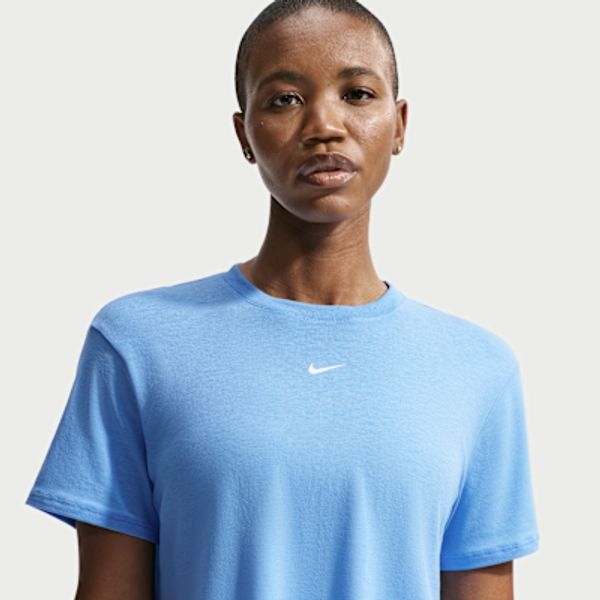 Nike One Relaxed Women's Dri-FIT Cropped Short-Sleeve Top
