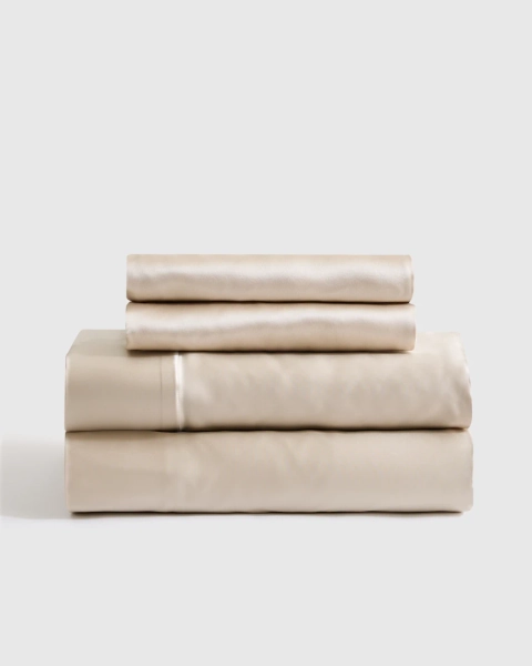 Mulberry Silk Sheet Set in Champagne | Quince Canada