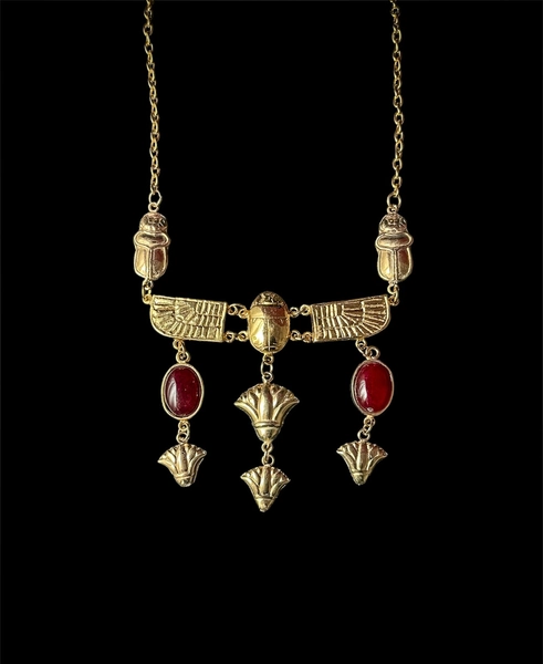 Marvelous Ancient Egyptian Scarab Beetle Pendant Nacklace, Scarab Revival art