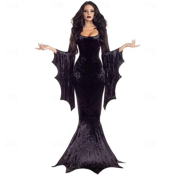 Mortica Cosplay