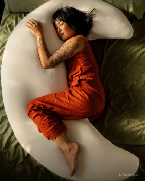 MoonSpoon™ Crescent Body Pillow