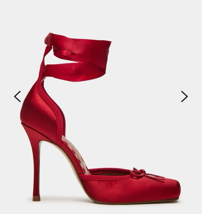 LARINA RED SATIN Steve Madden