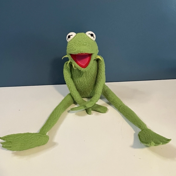 Vintage Eden Toys Kermit Frog Wind Up Music Box Plush Henson Muppet Show