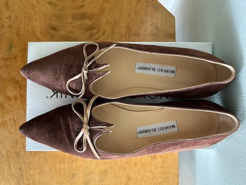 Vintage Manolo Blahnik flats