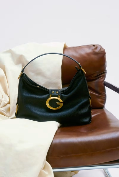 Camden medium shoulder bag
