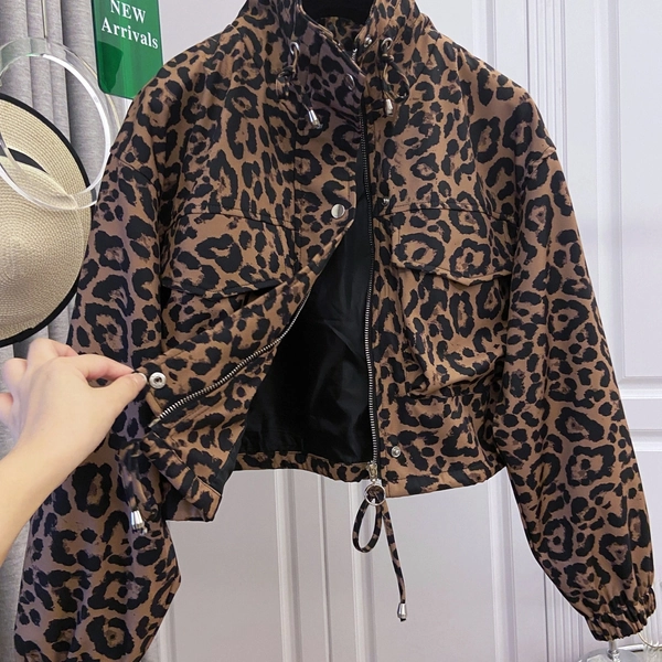 Short Drawstring Pocket Design Zip-up Jacket Leopard