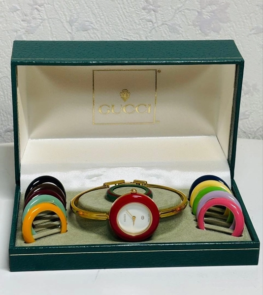 Vintage GUCCI Change Bezel 12 Colors Gold Women's Watch L Size Working Beautiful