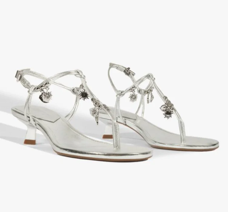 Sandália prateada 