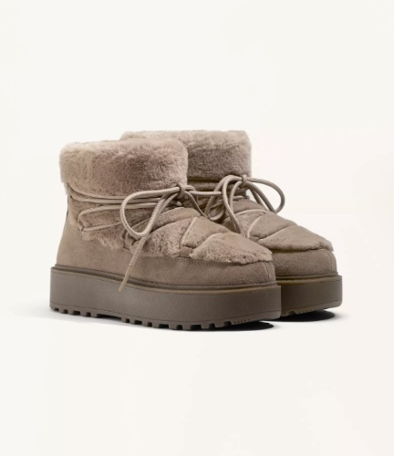 Faux-fur and split-leather lace-up boots - down to –20 º