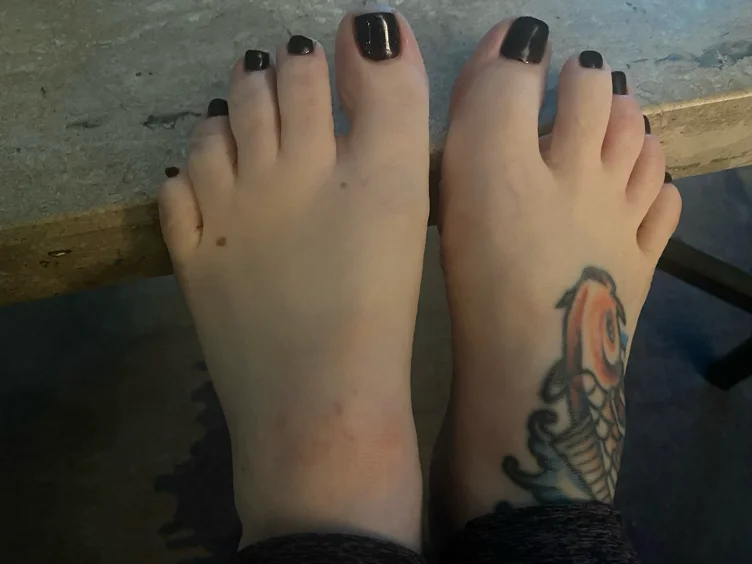 Manicure & Pedicure 