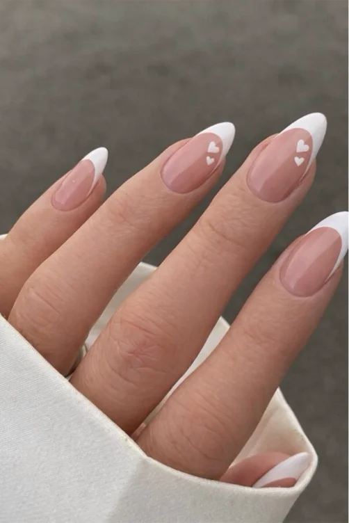 Rii Gets Her Nails Done!