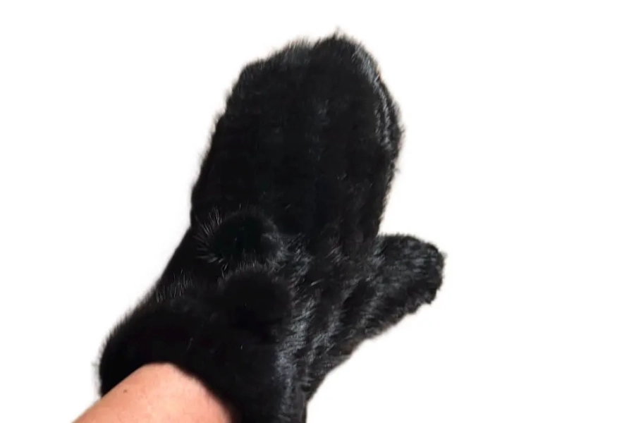 Real Fur Mink Black Mittens: Women's Luxury Winter Gloves Fashion Accessory