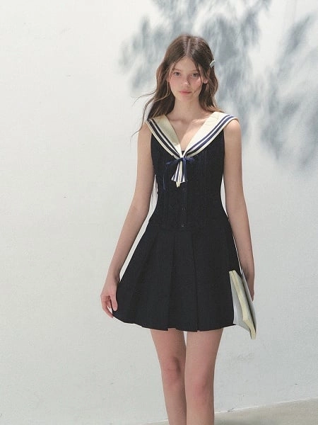 Navy Blue Kawaii Style Pleated Dress with Detachable Sailor Collar