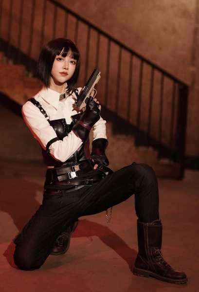 Love and deepspace Cosplay Costume MC Hunter Suit  Shirt and Vest with Trousers and Gloves