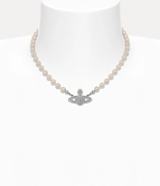 Mini Bas Relief Pearl Choker