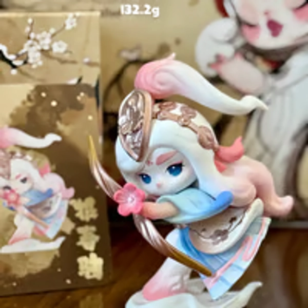 POP MART GOLDEN GALLOP - SPRING HERALD CHAKA - BRAND NEW in hand