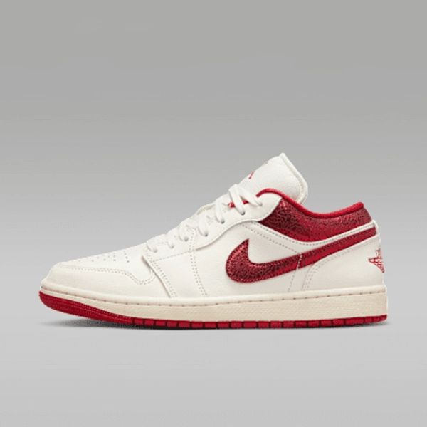 Air Jordan 1 Low SE Women's Shoes