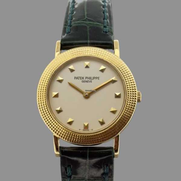 Patek Philippe Calatrava 18k Clou de Paris Ref 4919J für 6’500 CHF kaufen von einem Trusted Seller auf Chrono24