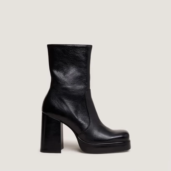 Bottines à talons et bouts carrés