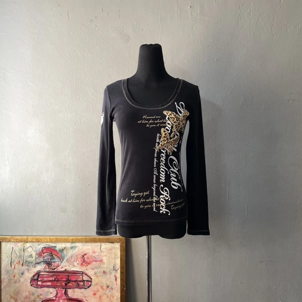 XC Ba-tsu Club Butterfly Embroidery Long Sleeve tshirt