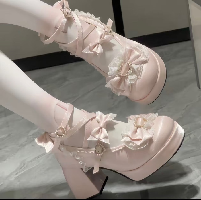 Shoes (Set of 6)