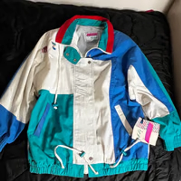 Vintage windbreaker jacket with tags