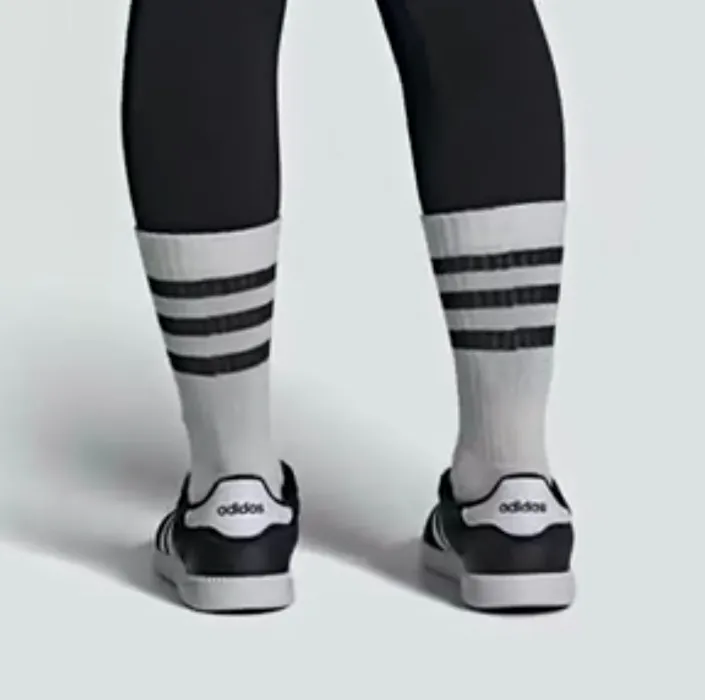 Totally worth $1,000 pair of shoes💜