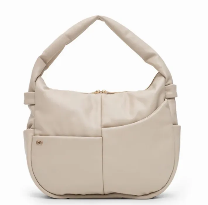 SIGNATURE POCKET SLOUCHY HOBO IN CHALK