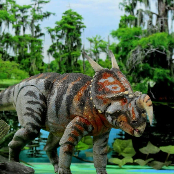 Einiosaurus procurvicornis 1/18th scale action figure