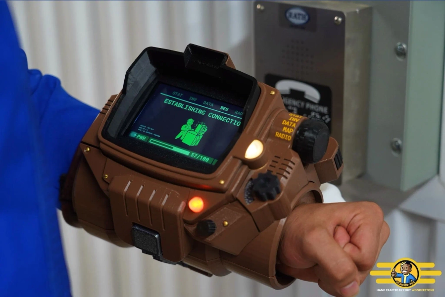Wi-Fi Functional Pip Boy 3000 | 3000 Prop in 1:1 scale / Cosplay Prop / Handmade / Unofficial /LED & App Enabled / Functional Pipboy 3000